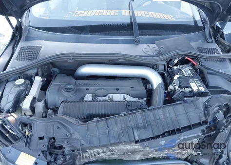 2015 Volvo S60 T5 Premier z USA, uszkodzony, nr VIN YV1612TK0F2336447